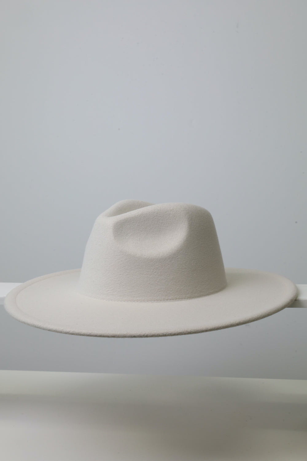 Felt Fedora - Pinch Narrow Crown - White