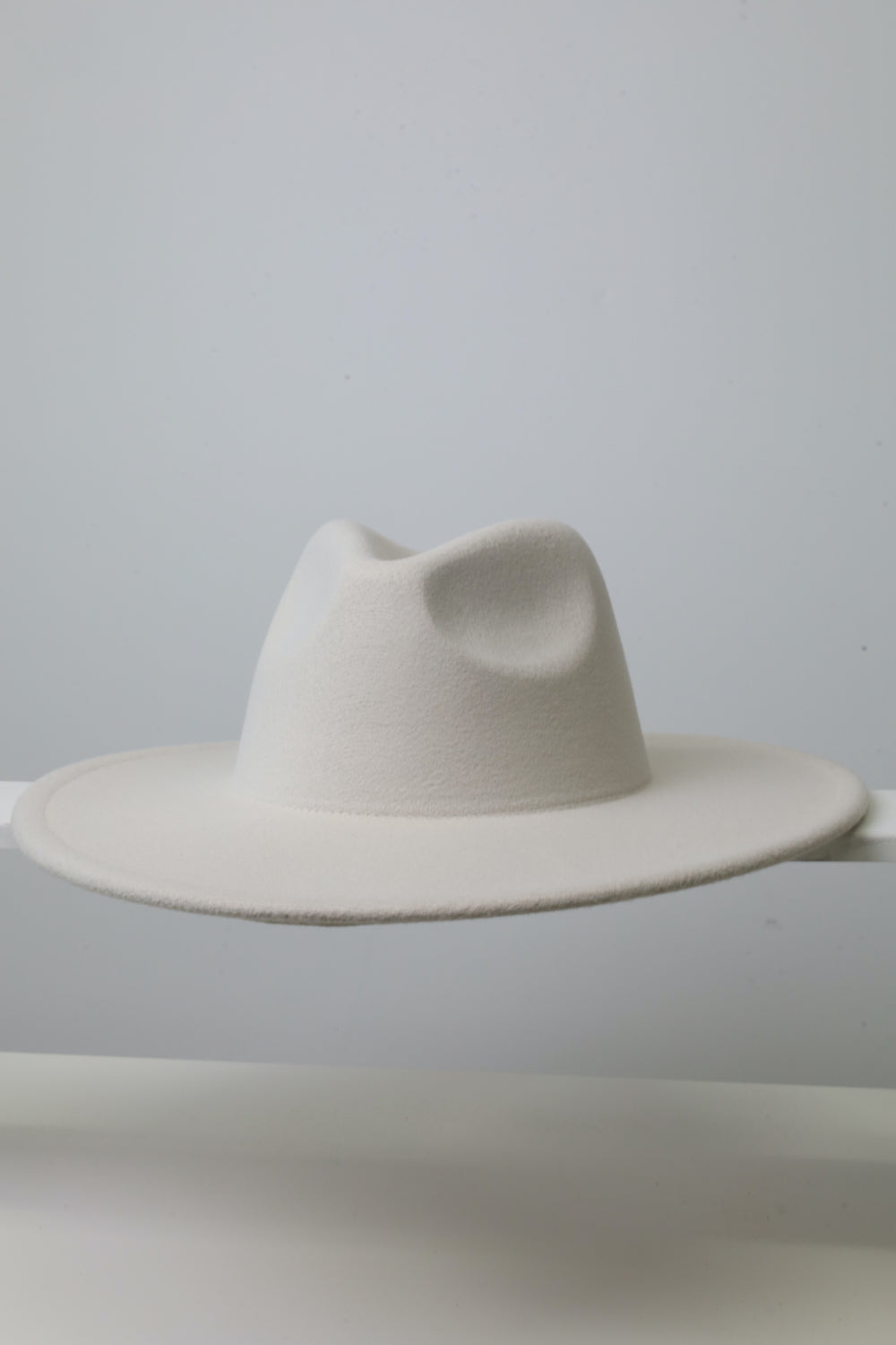 Felt Fedora - Pinch Narrow Crown - White