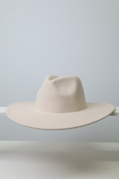 Felt Fedora - Pinch Narrow Crown - Ivory