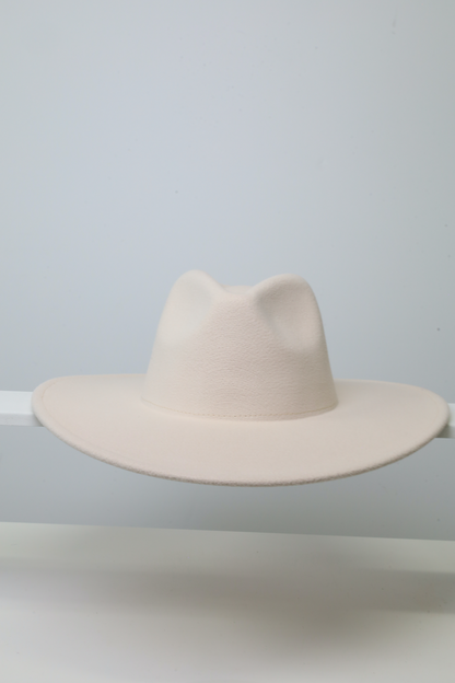 Felt Fedora - Pinch Narrow Crown - Ivory